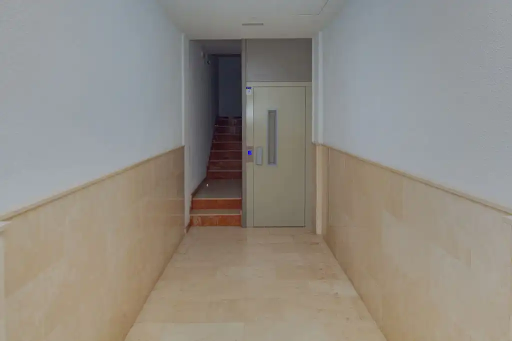 Flat for sale in Valencia  with Balcony
