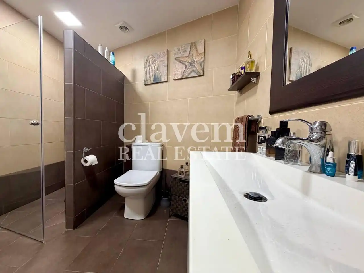 Baño de Casa o chalet en venta en Barcelona con Aire acondicionado, Jardín privado y Terraza