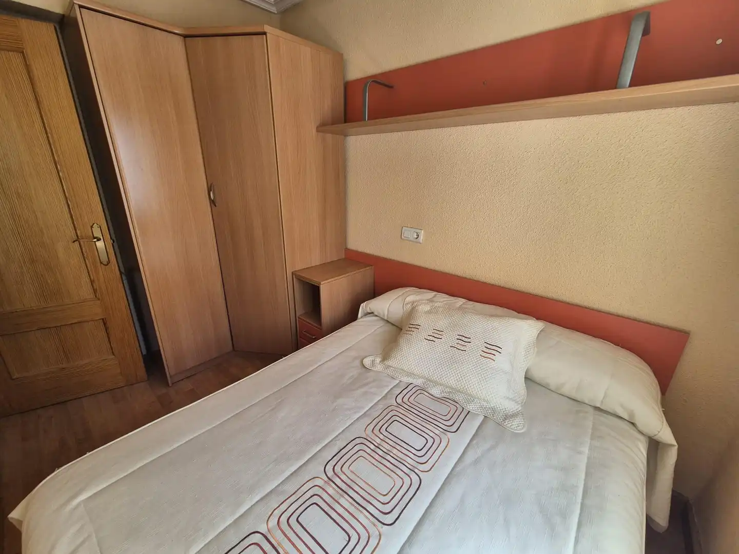 Habitación de Piso en venta en Béjar con Aire acondicionado, Calefacción y Amueblado