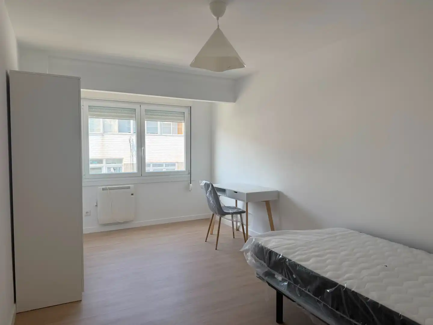 Bedroom of Flat for rent in Ferrol  with Heating, Furnished and Oven