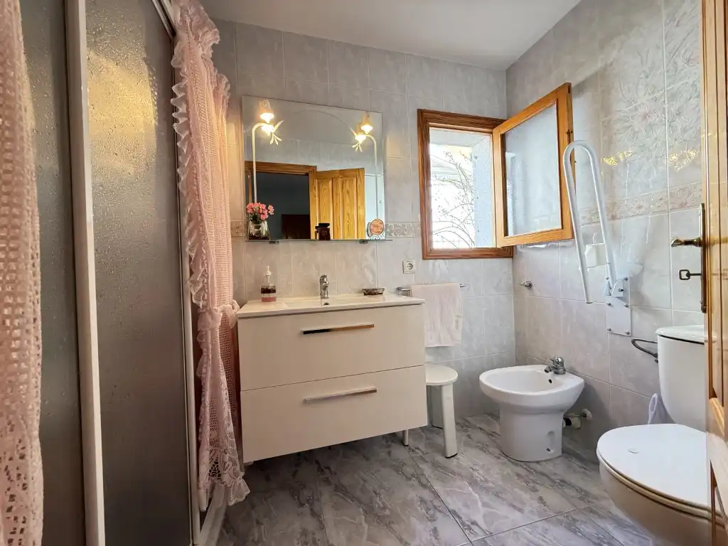 Bathroom of Ground floor for sale in Inca