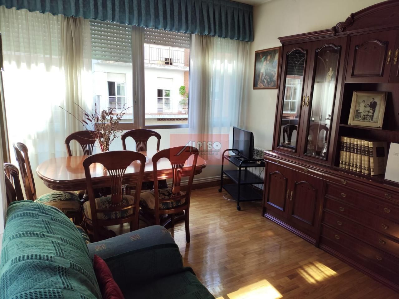 Living room of Flat for sale in Ourense Capital   with Heating, Parquet flooring and Storage room