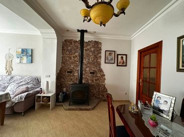House with balcony for sale in Porcuna