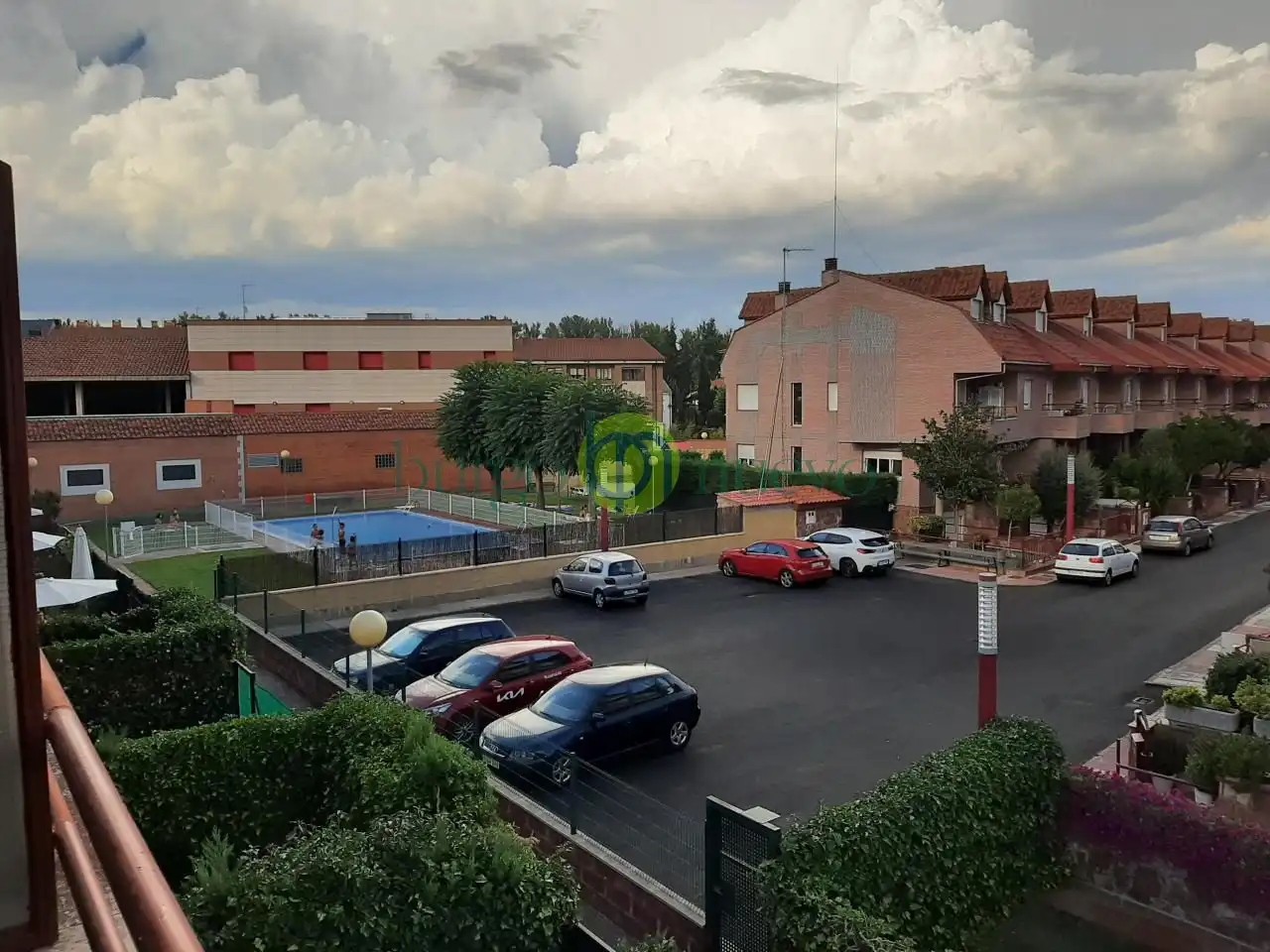 Aparcament de Casa adosada en venda en San Andrés del Rabanedo amb Calefacció, Jardí privat i Parquet