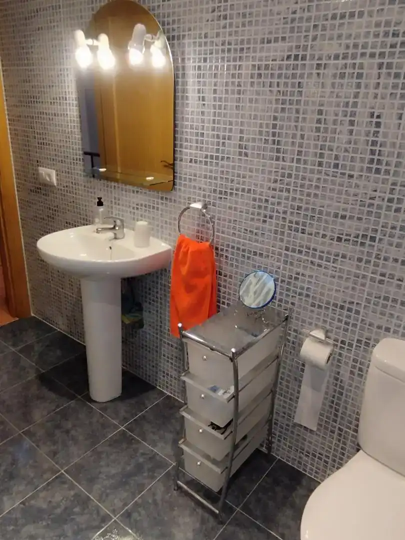 Baño de Ático en venta en Serra con Aire acondicionado, Trastero y Amueblado