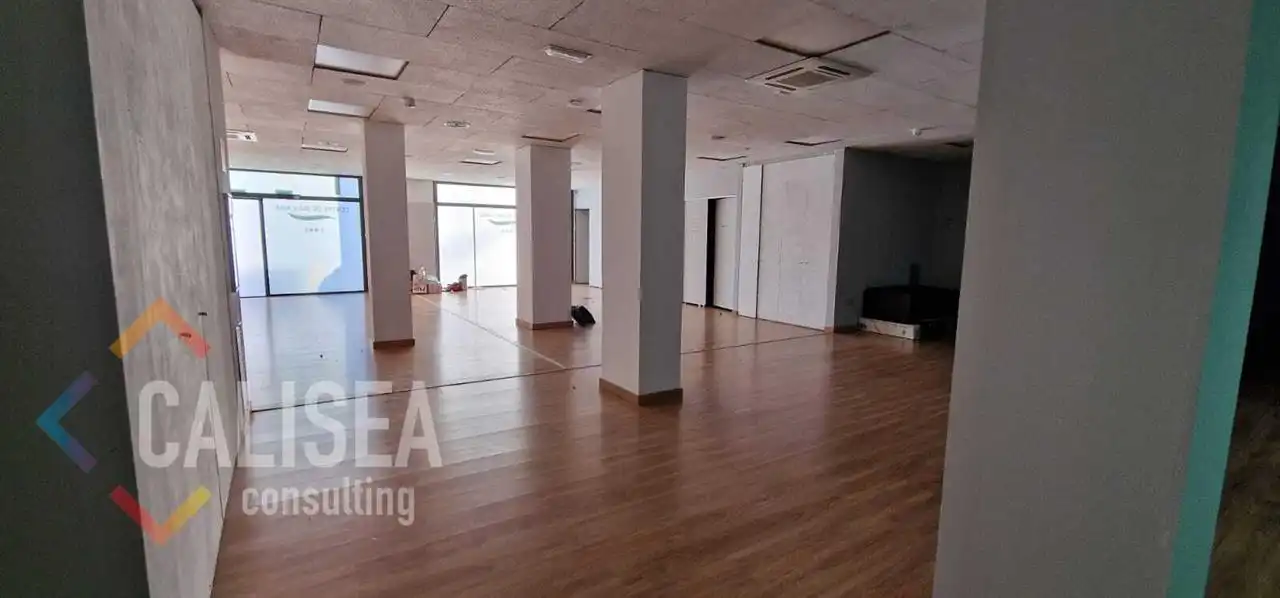 Business premises for sale in Centre - Sant Oleguer, imagen 7