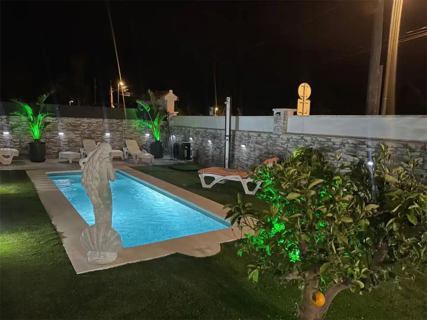 Piscina de Casa adosada en venda en Mont-roig del Camp amb Aire condicionat, Piscina i Balcó