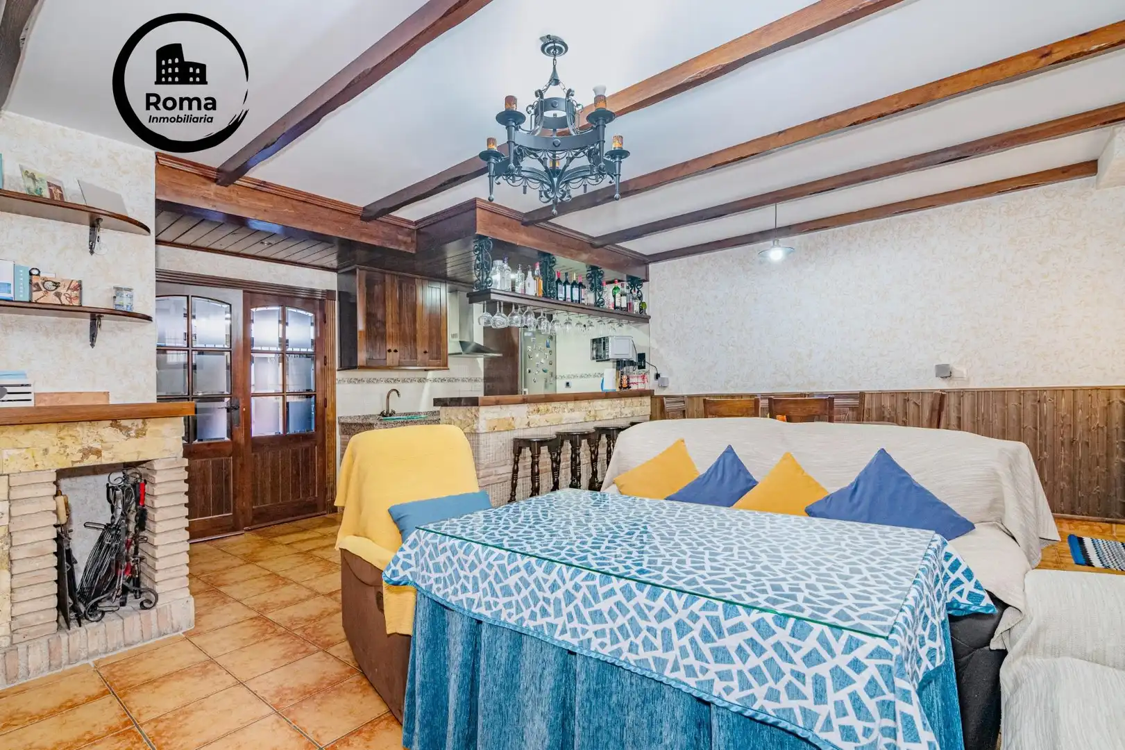 Comedor de Casa adosada en venta en La Zubia con Aire acondicionado, Calefacción y Piscina