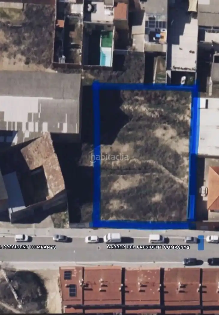 Residential land for sale in Carrer del President Companys 49