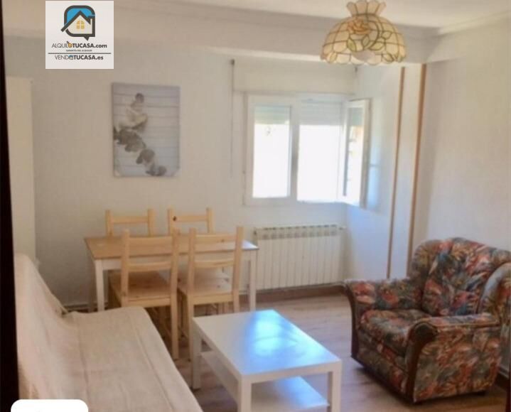 Living room of Flat for rent in Palencia Capital  with Heating