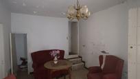 Sala d'estar de Casa adosada en venda en Huévar del Aljarafe amb Terrassa
