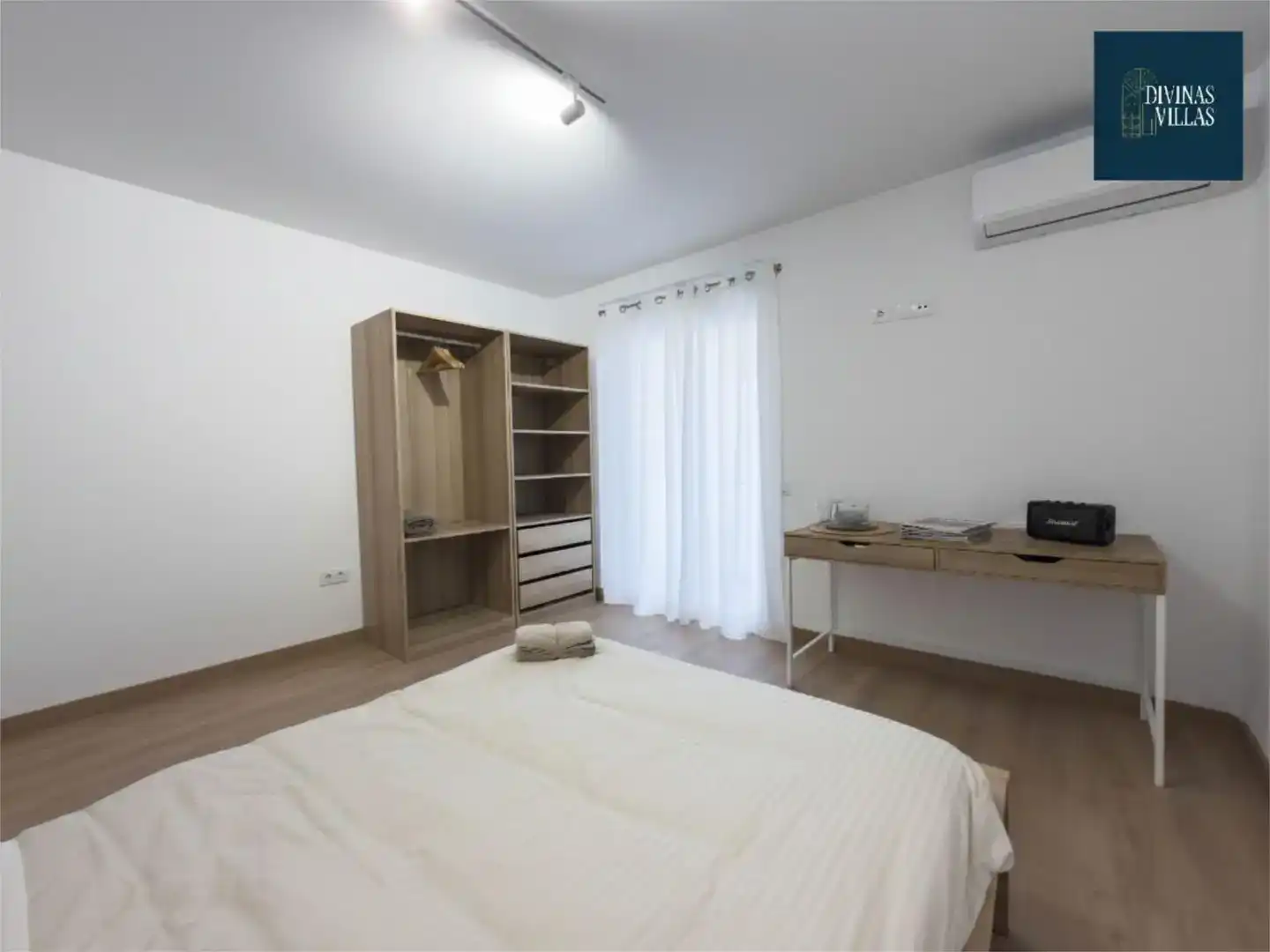 Schlafzimmer von Wohnung zur Miete in  Murcia Capital mit Klimaanlage und Balkon