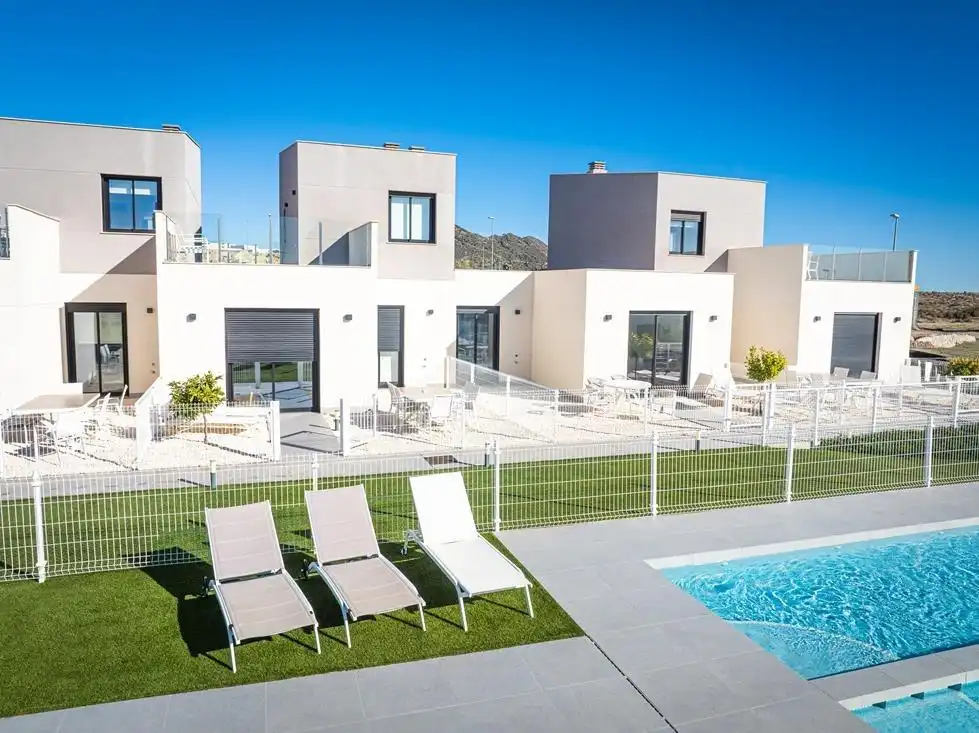 Vista exterior de Casa adosada en venta en Murcia con Aire acondicionado, Calefacción y Jardín privado