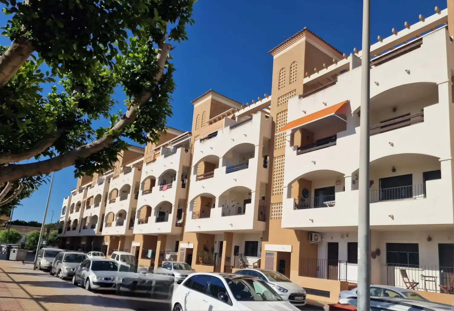Apartment with pool for sale in Formentera del Segura