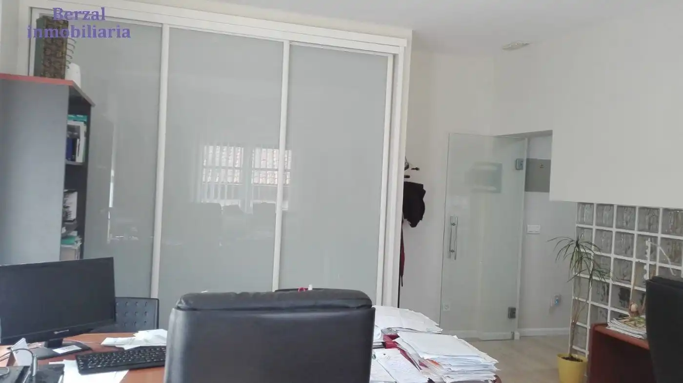 Office space with lift for sale in Calle San Agustín, imagen 3