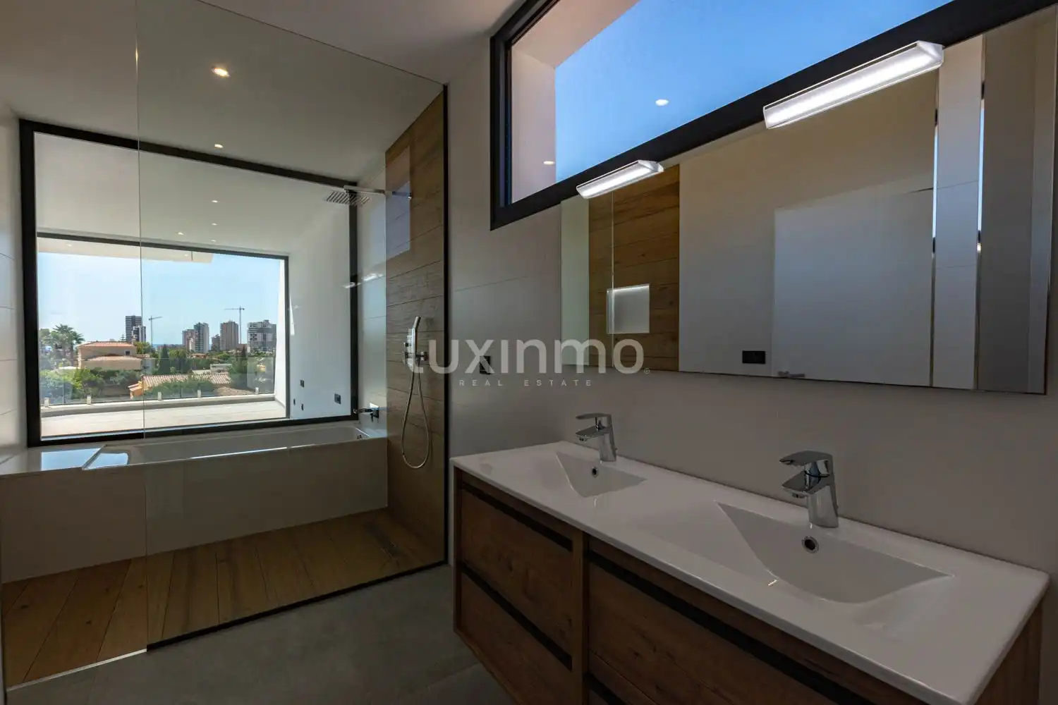 Chalet con piscina en venta en Marisol Park - Ortembach - Los Almendros, imagen 20