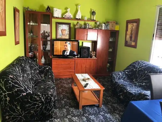 Sala d'estar de Casa o xalet en venda en Dos Torres amb Balcó