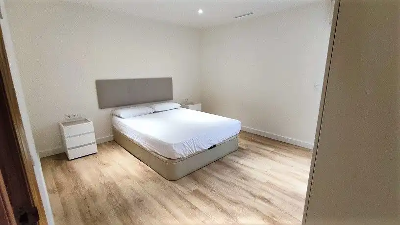 Habitación de Piso de alquiler en Elche / Elx con Aire acondicionado, Calefacción y Parquet