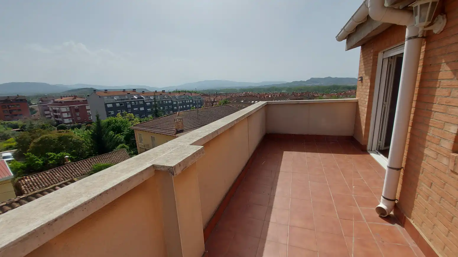 Terraza de Ático en venta en Villamediana de Iregua con Calefacción, Jardín privado y Terraza