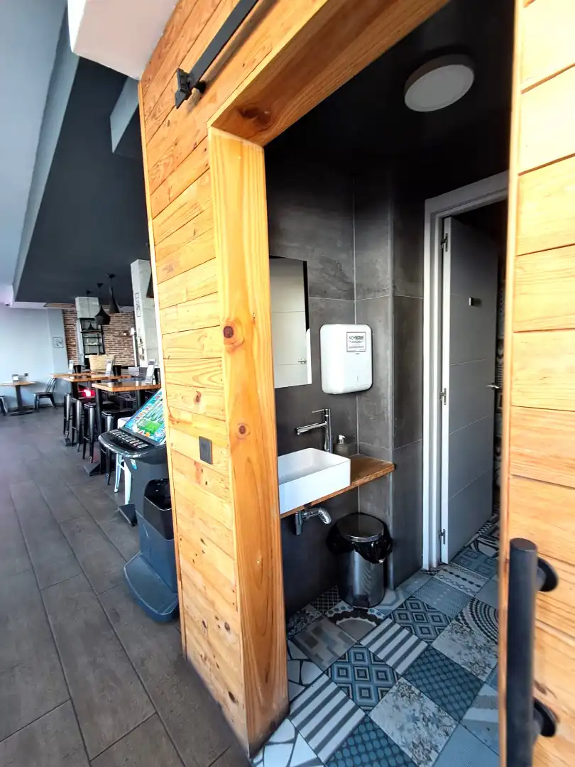 Business premises for transfer in Ciudad Jardín - Tagarete - El Zapillo, imagen 5