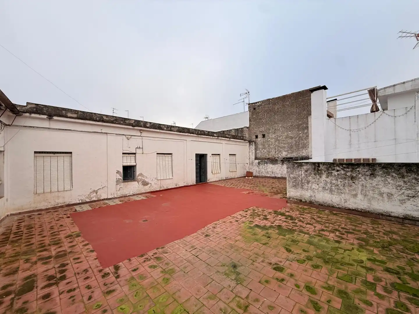 Außenansicht von Haus oder Chalet zum Verkauf in Córdoba mit Terrasse, Abstellraum und Balkon