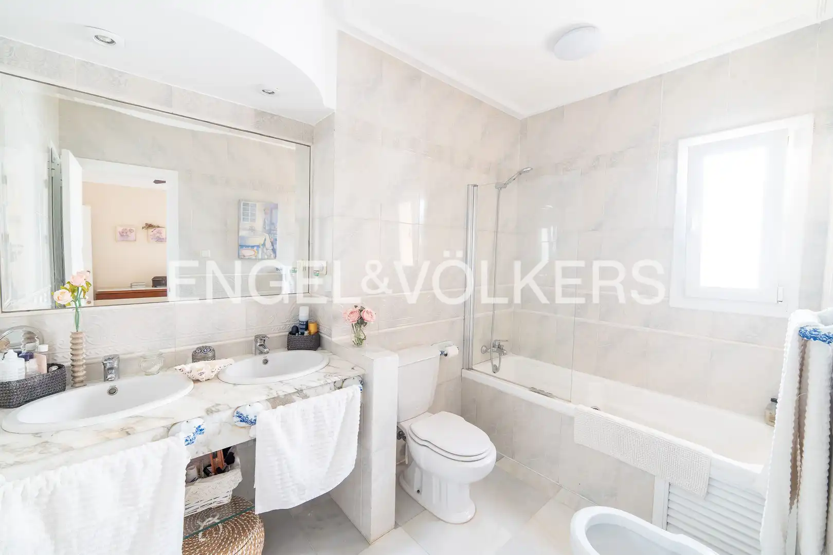 Bathroom of Country homes for sale in San Fernando  with Heating, Private garden and Swimming Pool