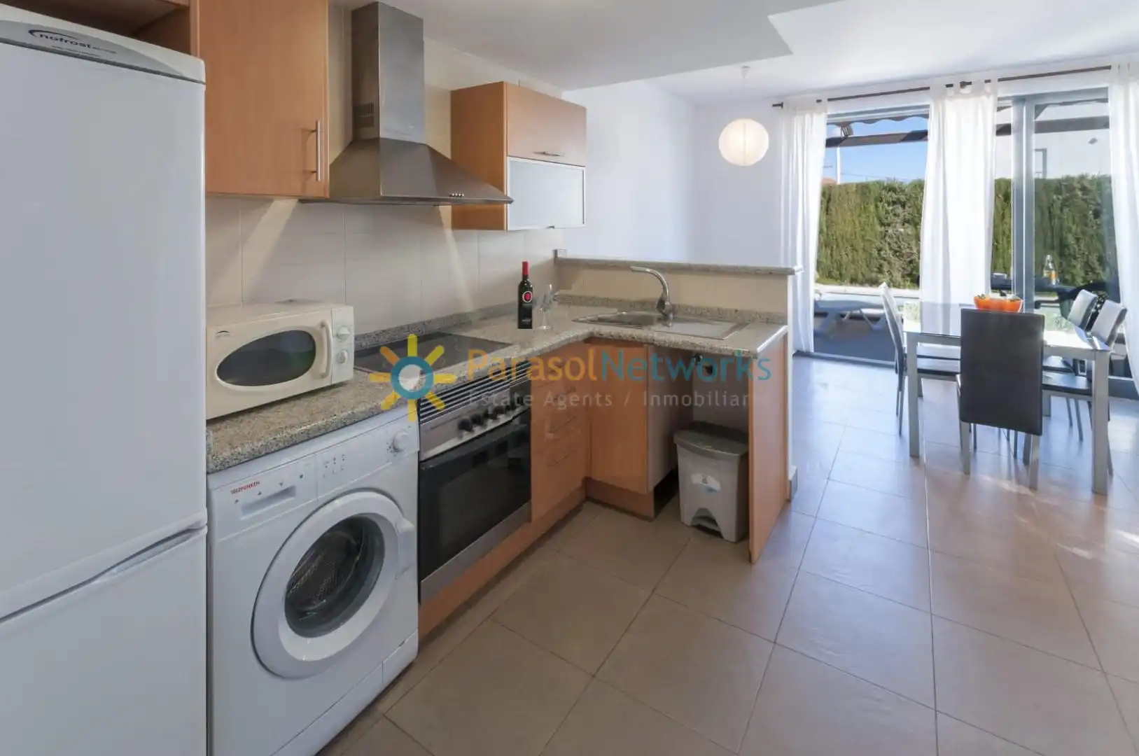 Casa pareada con piscina en alquiler en Oliva Playa, imagen 4