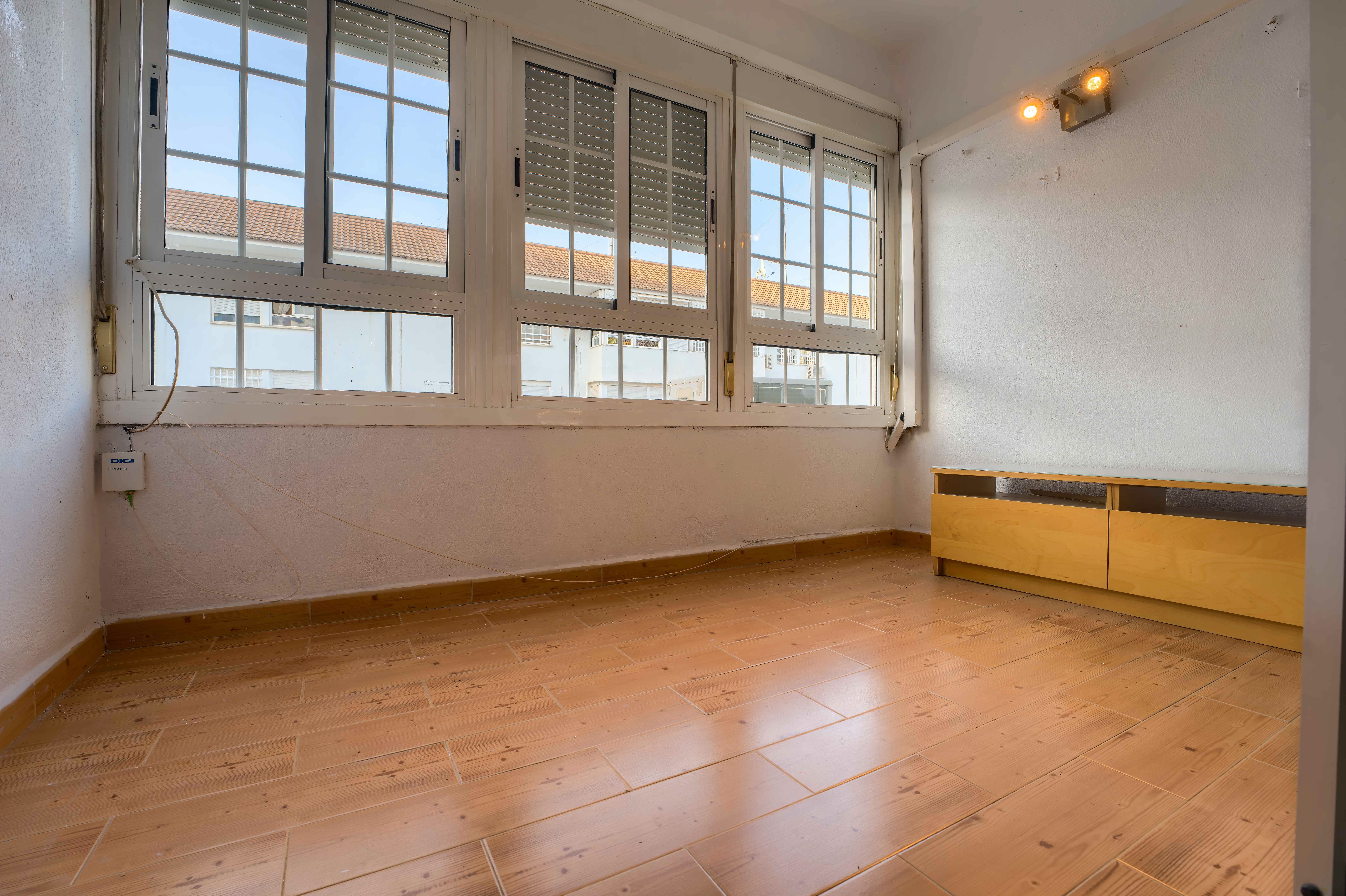 Bedroom of Apartment for sale in  Sevilla Capital