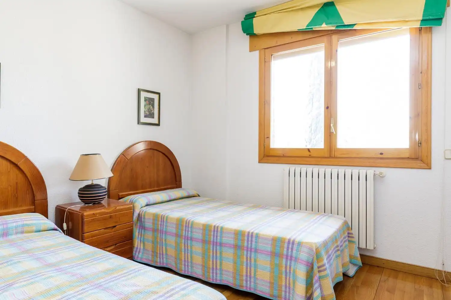 Bedroom of Houses for sale in Zaragoza  with Air Conditioner, Heating and Private garden