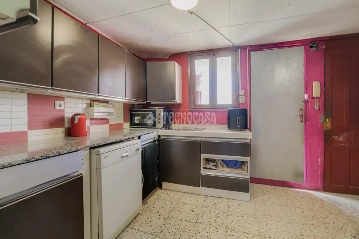 Cuina de Pis en venda en Terrassa amb Terrassa i Balcó