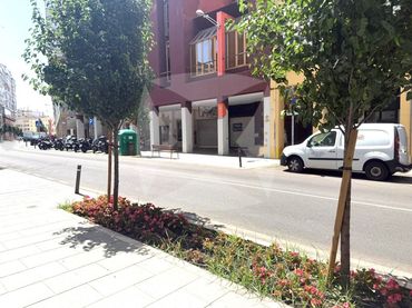 Locale commerciale in vendita a Avenida Juan Carlos I