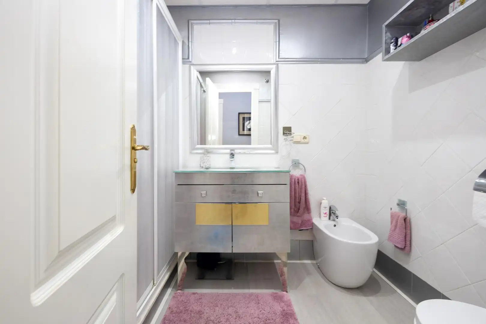Badezimmer von Dachboden zum Verkauf in Motril mit Klimaanlage, Terrasse und Abstellraum