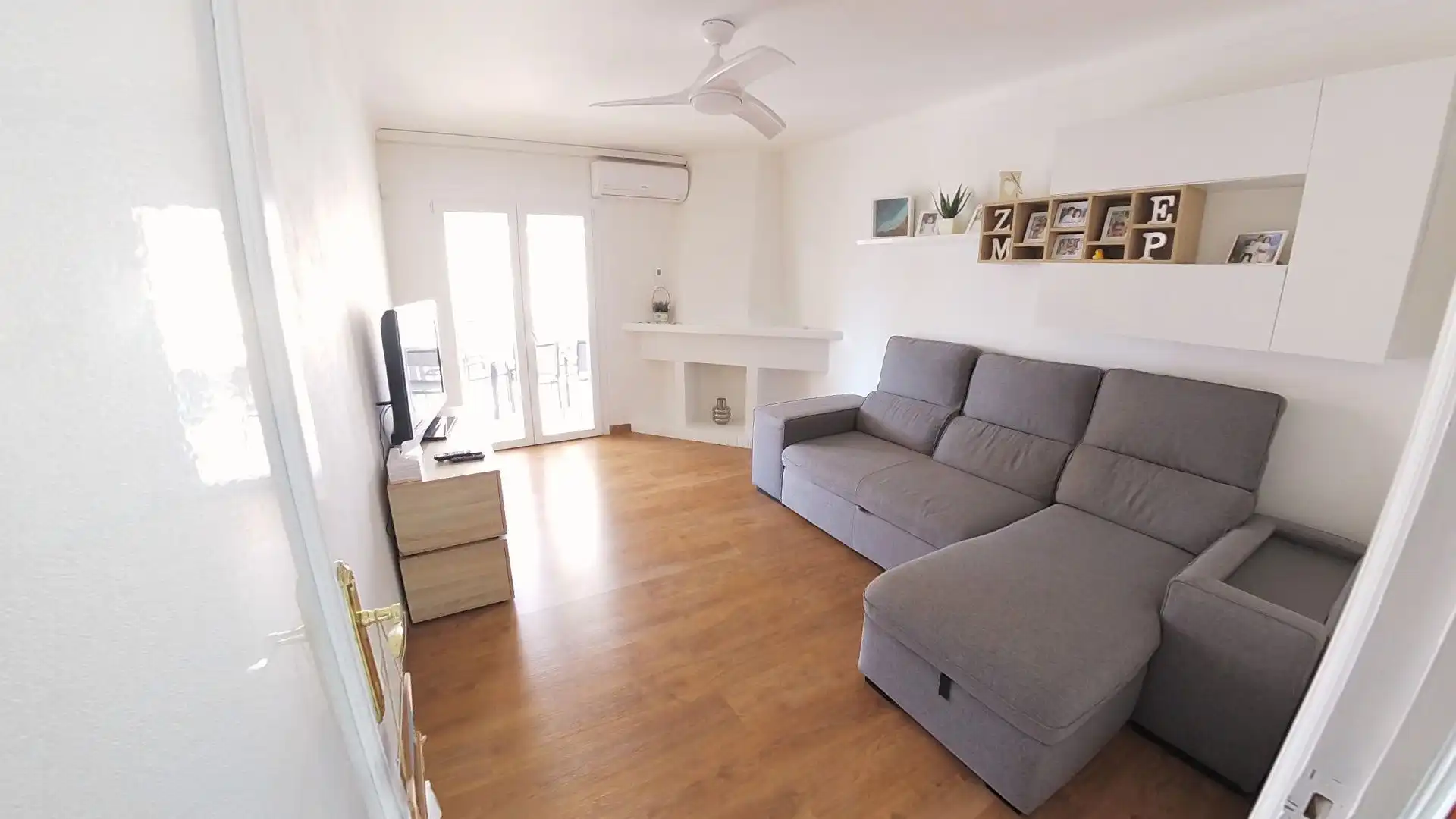 Wohnzimmer von Wohnung zur Miete in Ses Salines mit Klimaanlage und Terrasse