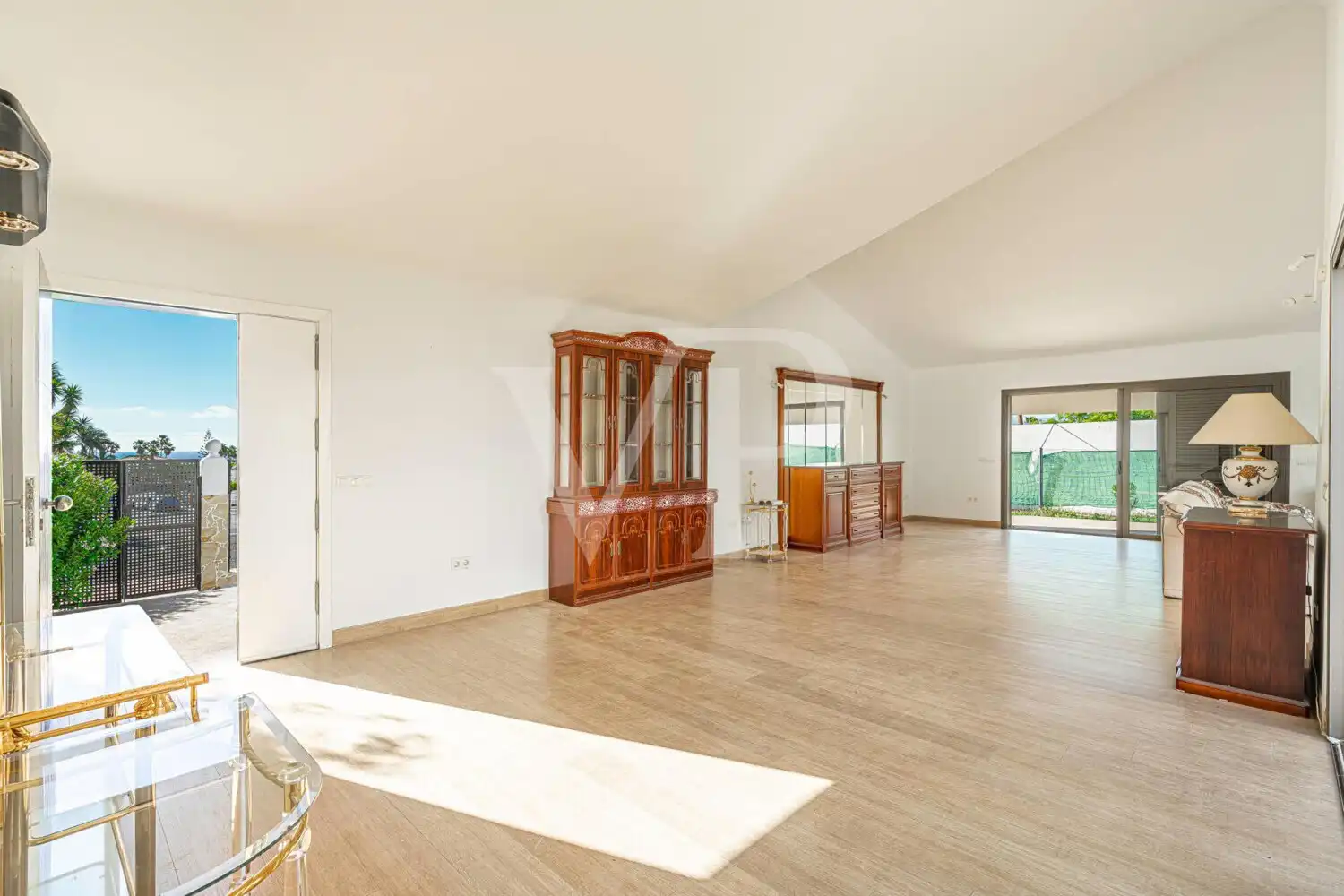 Sala d'estar de Casa o xalet en venda en San Miguel de Abona amb Jardí privat, Terrassa i Moblat
