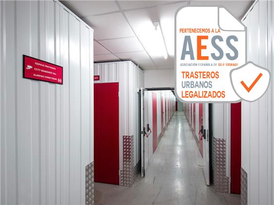 Box room to rent in  Zaragoza Capital  with Alarm