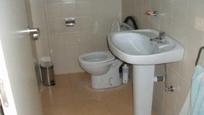 Bathroom of Premises for sale in Quintanilla San García  with Heating