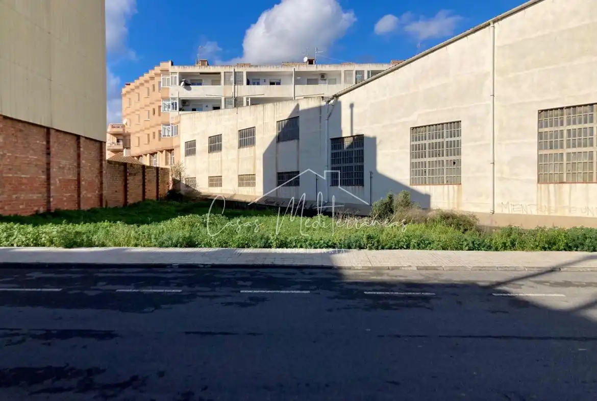 Terreny residencial en venda a Ponent