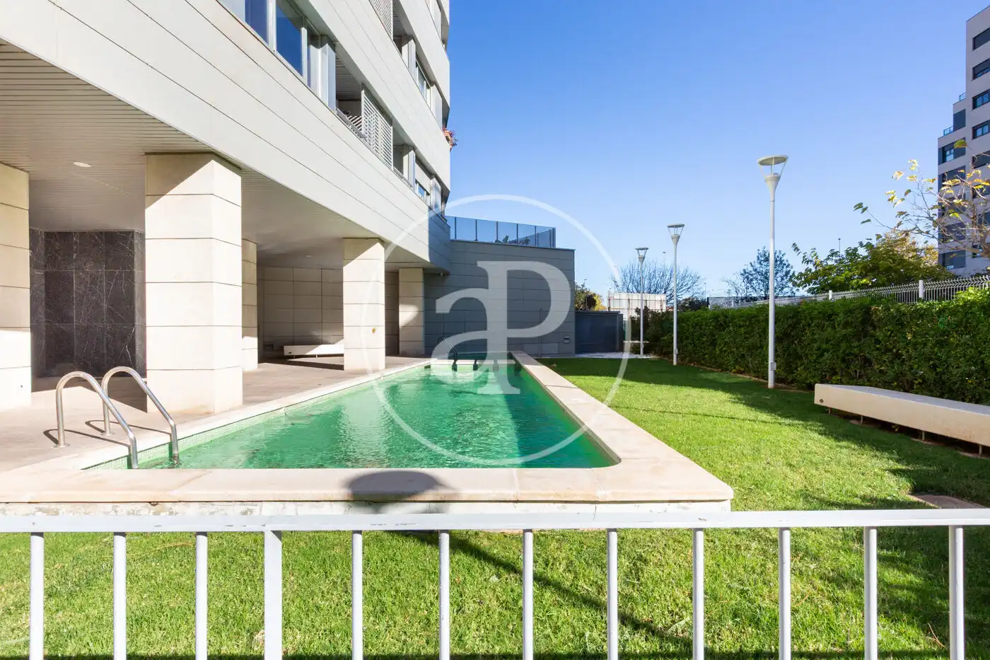 Piscina de Loft en venda en Valencia amb Calefacció, Jardí privat i Moblat