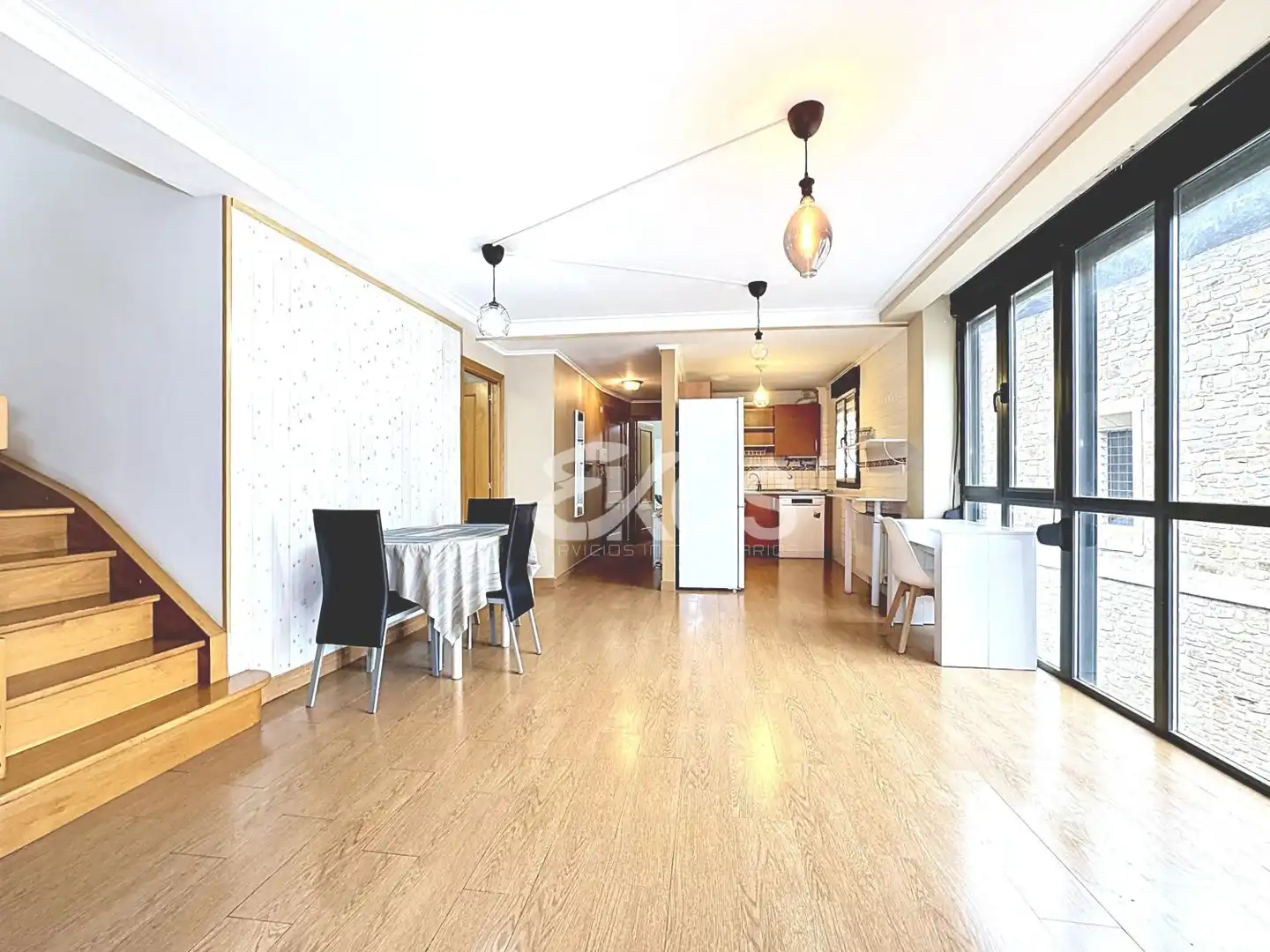 Außenansicht von Maisonette zum Verkauf in Eskoriatza mit Heizung und Balkon