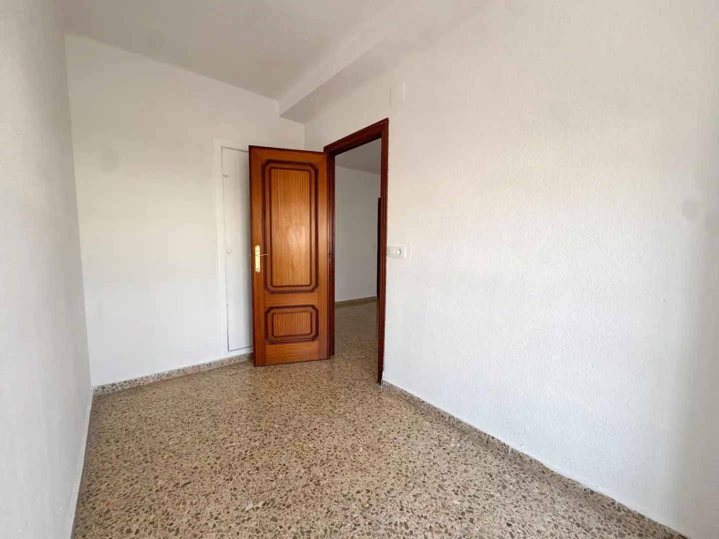 Habitación de Piso de alquiler en Catarroja con Aire acondicionado y Trastero
