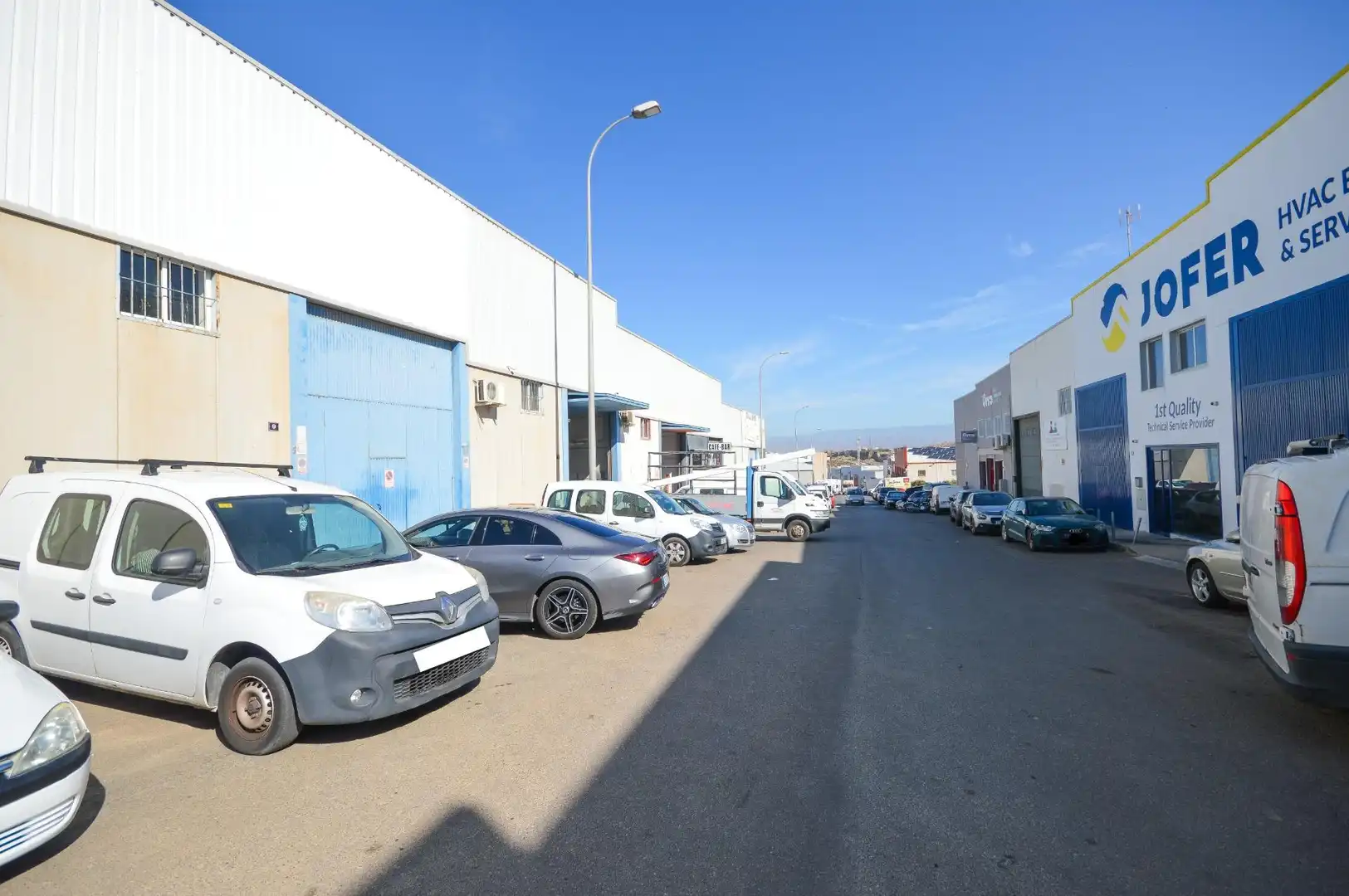 Parking de Nave industrial de alquiler en Viator con Calefacción