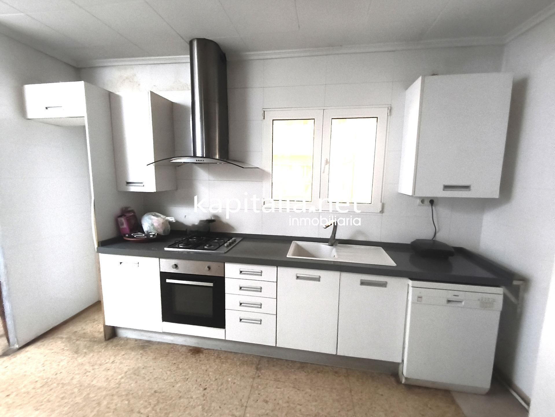 Kitchen of House or chalet for sale in La Pobla Llarga