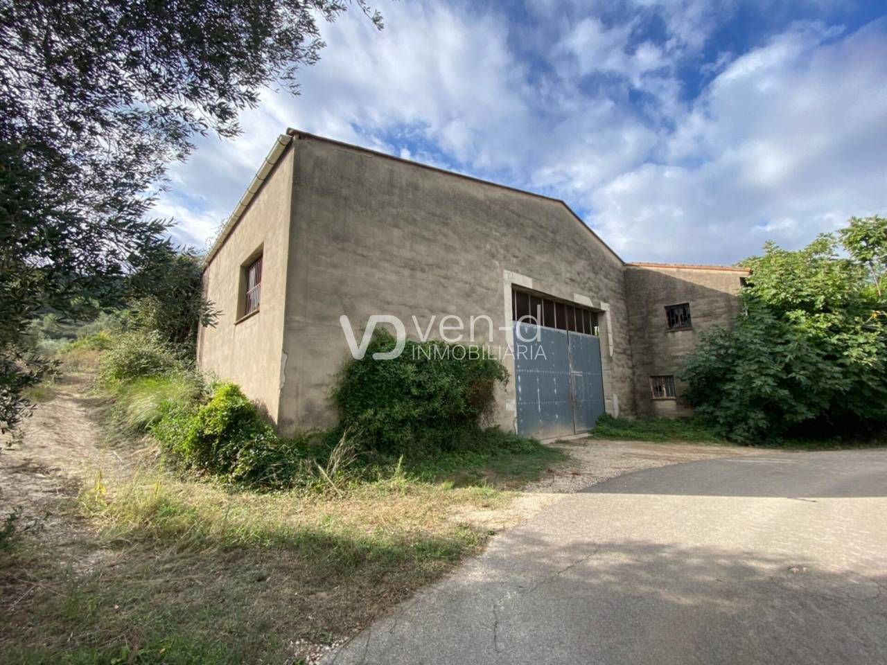 Exterior view of Industrial buildings for sale in Enguera