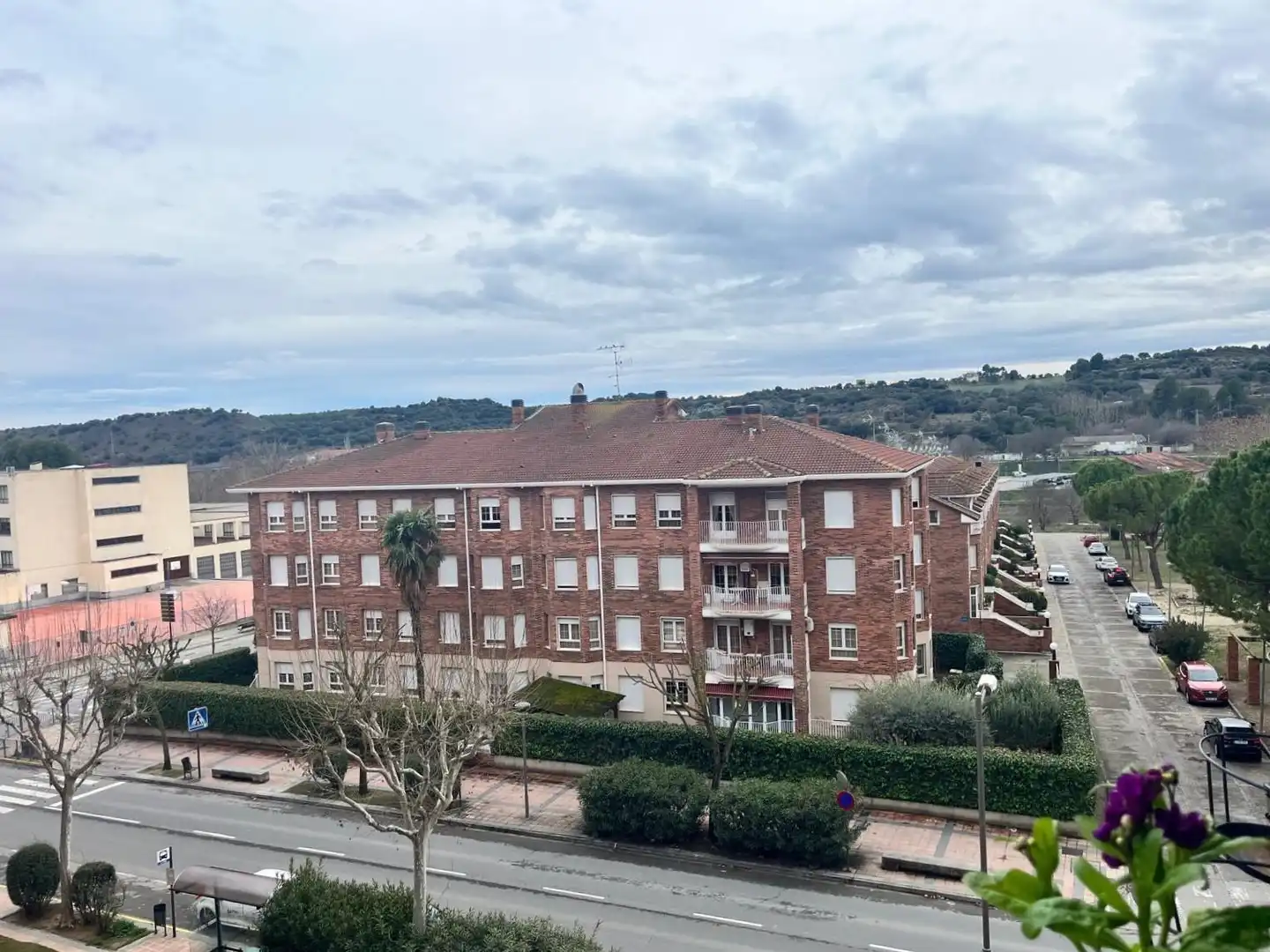 Vista exterior de Pis en venda en Barbastro amb Aire condicionat, Calefacció i Terrassa