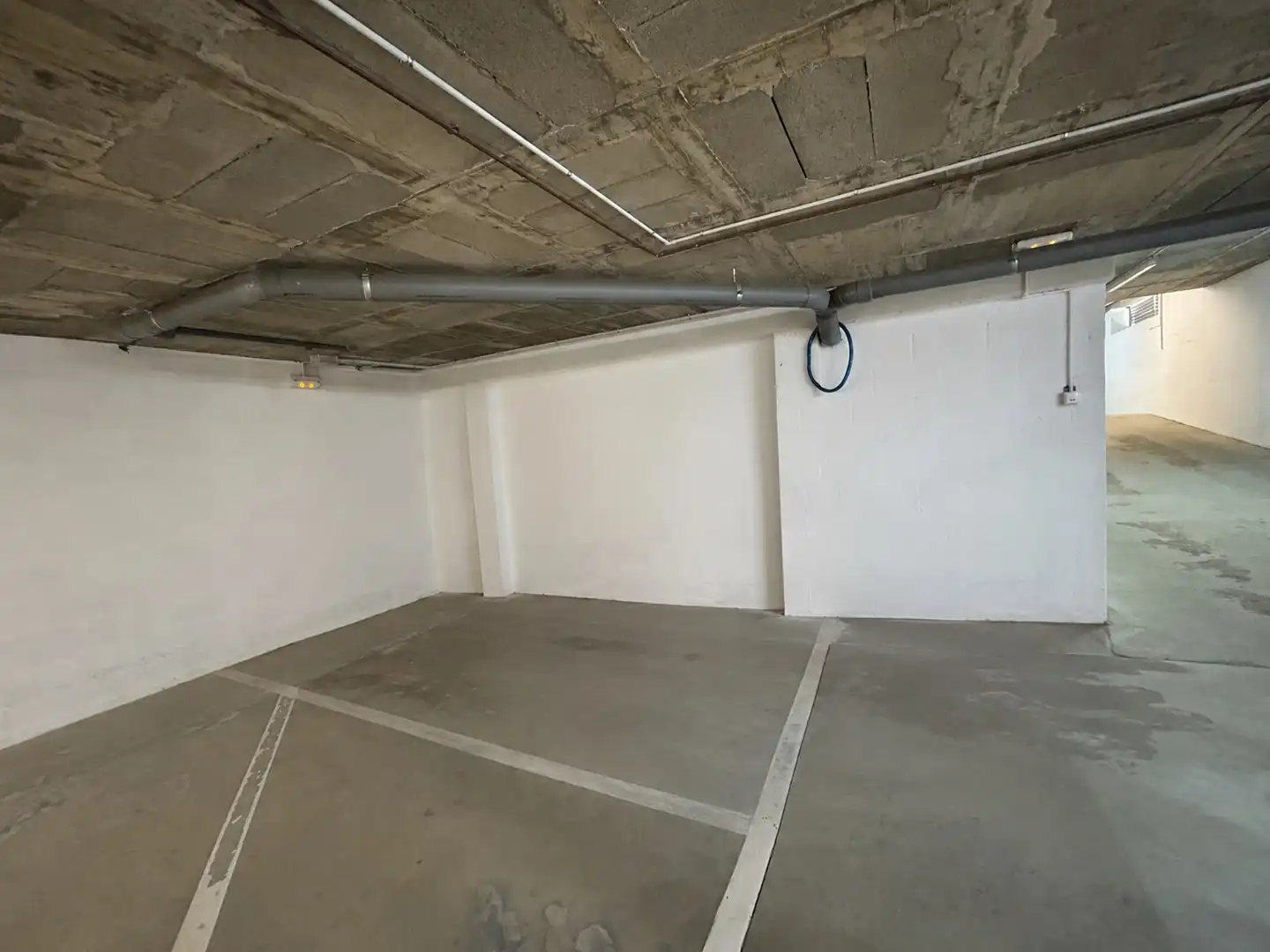 Parking de Piso en venta en Llançà con Aire acondicionado, Calefacción y Jardín privado