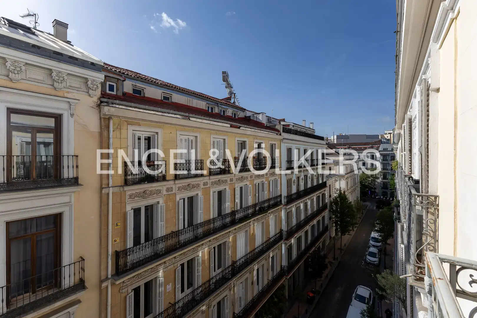 Vista exterior de Pis de lloguer en Madrid amb Aire condicionat, Calefacció i Parquet