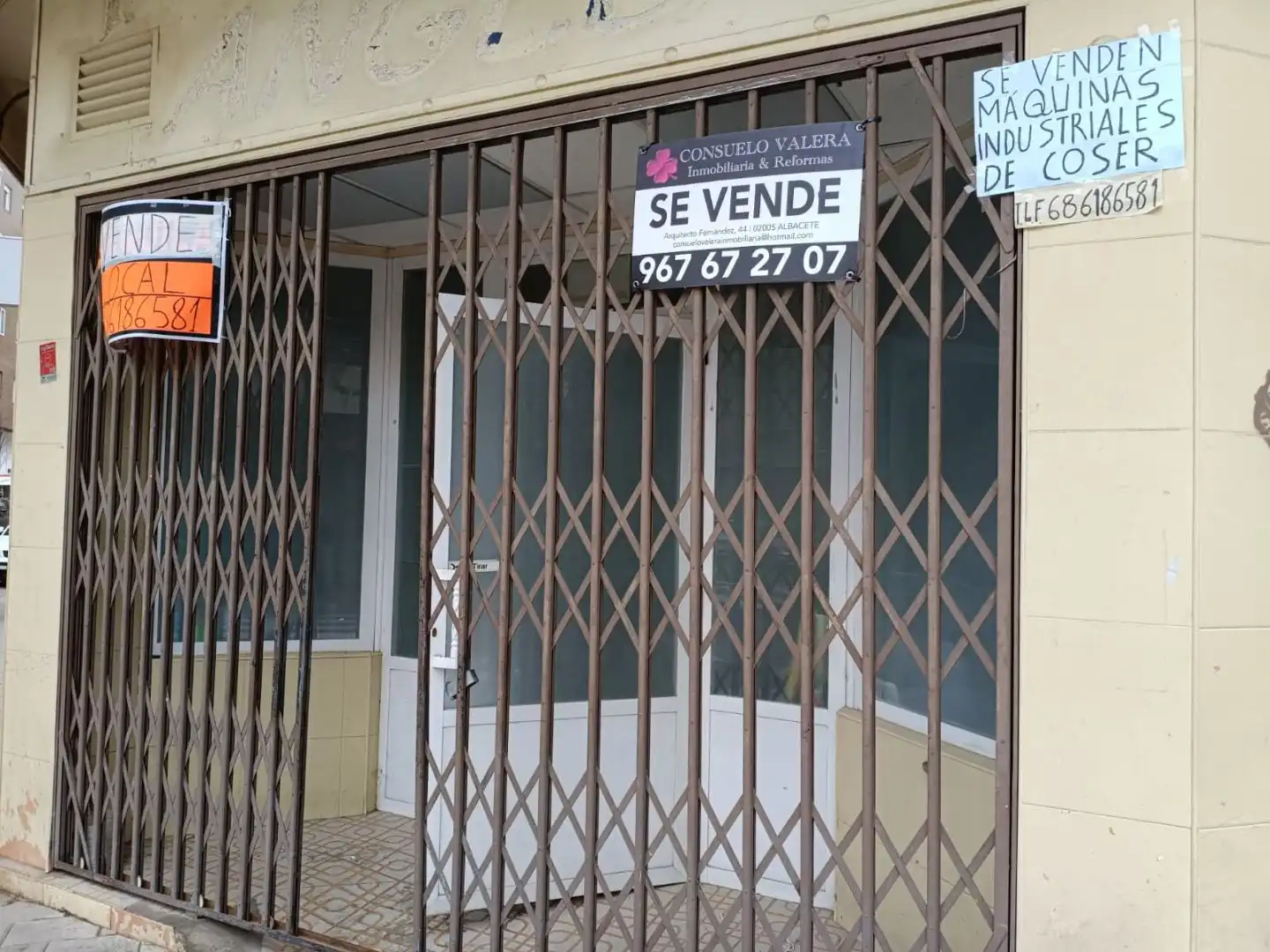 Commercial properties for sale in Albacete  with Air Conditioner
