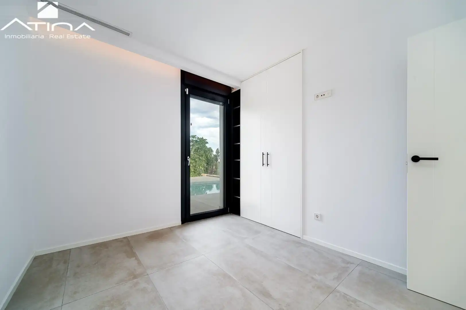 Houses for sale in Dénia  with Air Conditioner, Terrace and Storage room