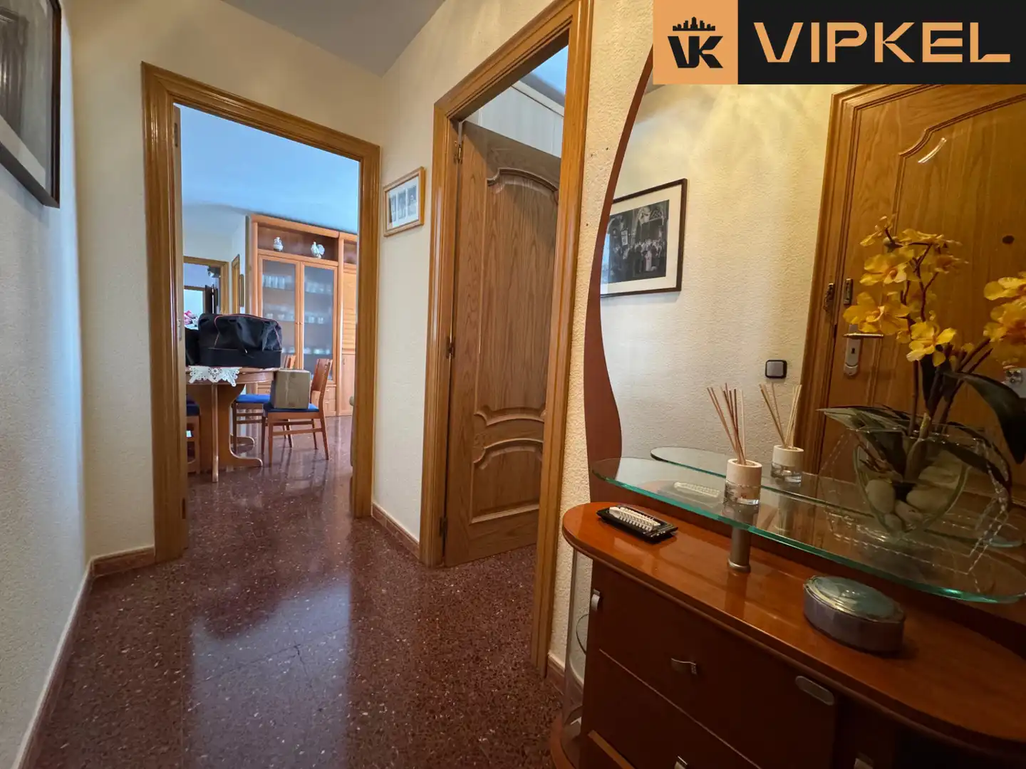 Wohnung zum Verkauf in Cornellà de Llobregat mit Klimaanlage, Heizung und Terrasse