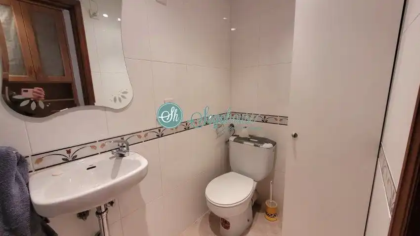Baño de Piso en venta en Segovia con Calefacción y Balcón